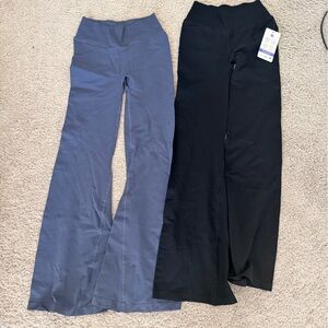 Flared High-Rise Leggings — Black & Slate Blue